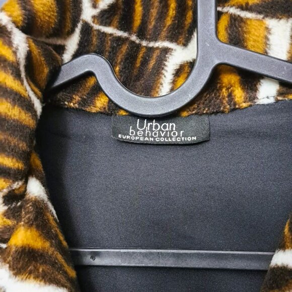 Women Retro Mod 70 Soft, Fuzzy Texture Fleece Dress Coat Abstract/Animal Pattern - Picture 2 of 6